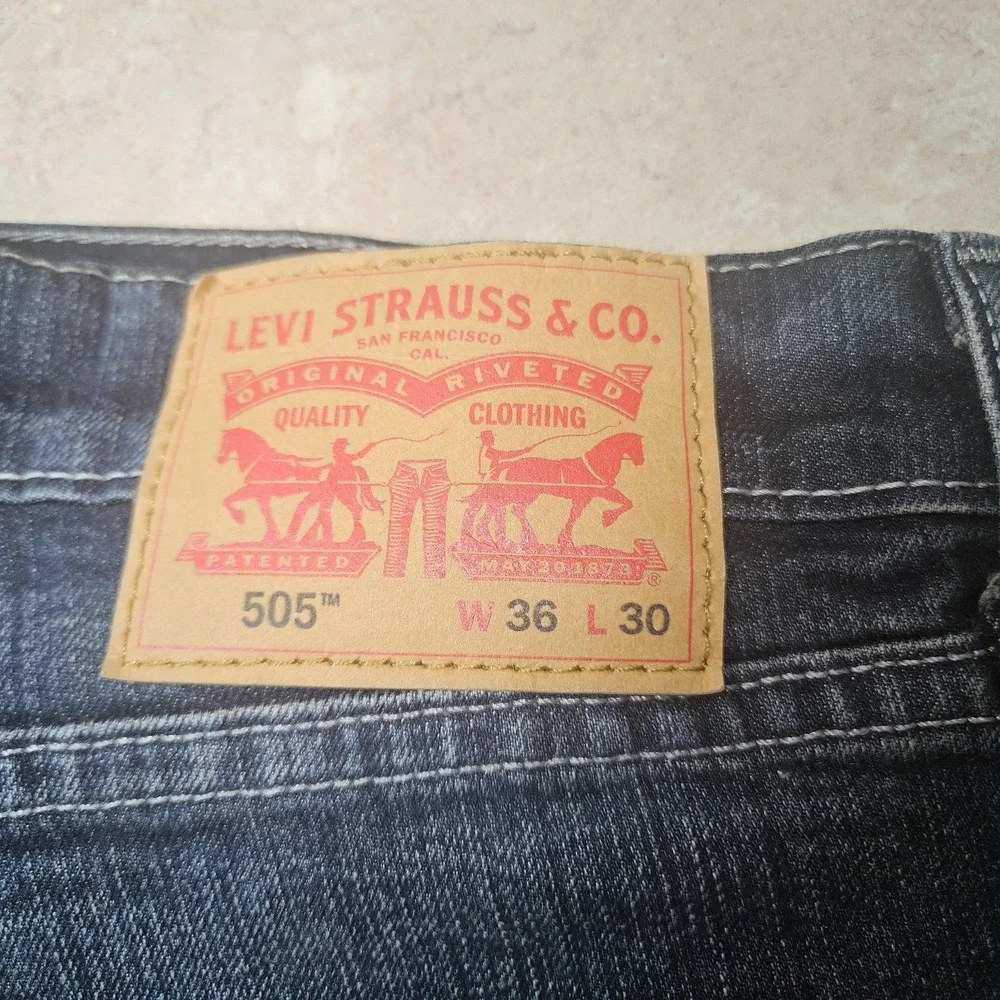 Levi's 505 Jeans Mens 36x30 Blue Dark Wash Straight Leg‎ Normcore Preppy Cowboy